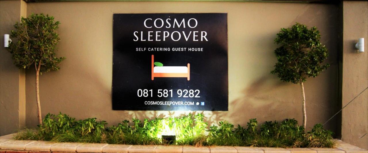 רודפורט Cosmo Sleepover מראה חיצוני תמונה